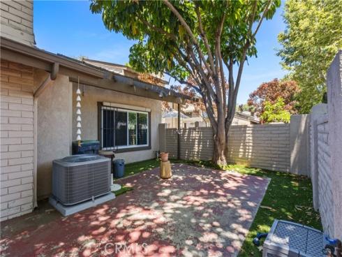 2608  N Tustin Ave, Unit A  , Santa Ana, CA