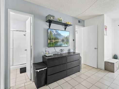 2521 W Sunflower R1 Avenue, Santa Ana, CA