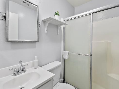 2521 W Sunflower R1 Avenue, Santa Ana, CA