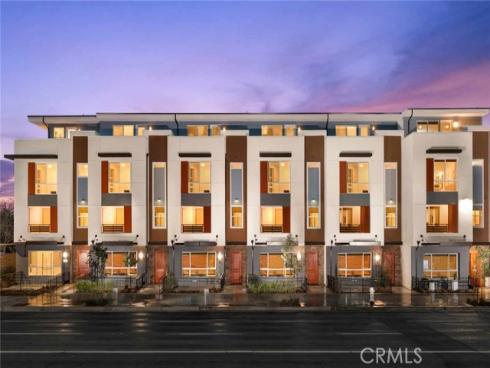 1810 E. 1st Street 160