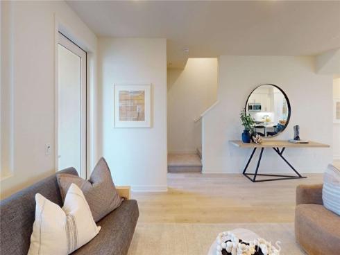 1810  E. 1st  160  Street, Santa Ana, CA