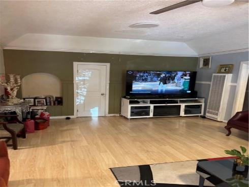 1917  Rousselle   Street, Santa Ana, CA