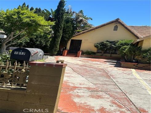 1917  Rousselle   Street, Santa Ana, CA