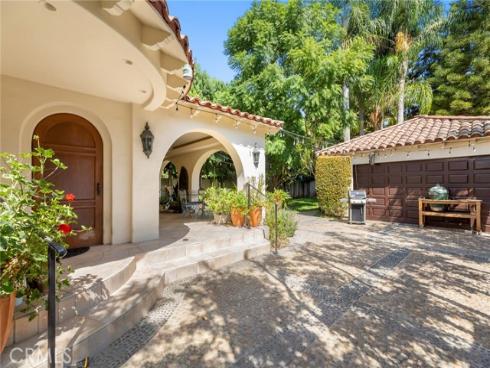 1811 N Flower   Street, Santa Ana, CA