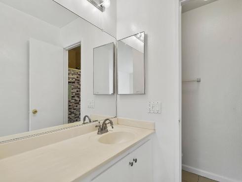 1001 W Macarthur 110 Boulevard, Santa Ana, CA