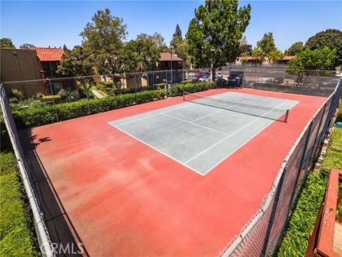 1030 W Macarthur 95 Boulevard, Santa Ana, CA