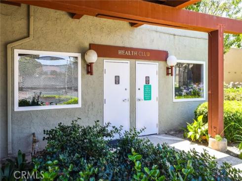 1030 W Macarthur 95 Boulevard, Santa Ana, CA