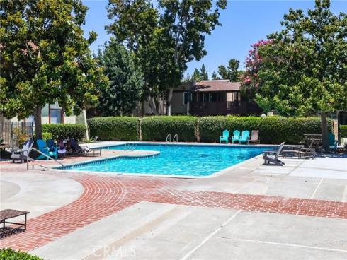 1030 W Macarthur  95  Boulevard, Santa Ana, CA