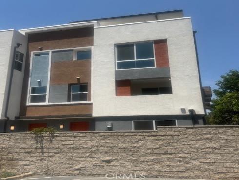 1812  E 1st  280  Street, Santa Ana, CA