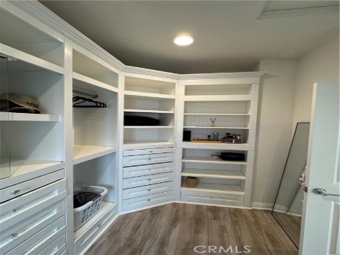 526 W Tribella   Court, Santa Ana, CA