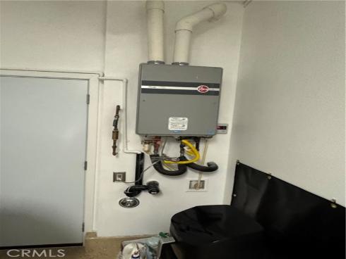 526 W Tribella   Court, Santa Ana, CA