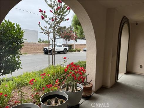 526 W Tribella   Court, Santa Ana, CA