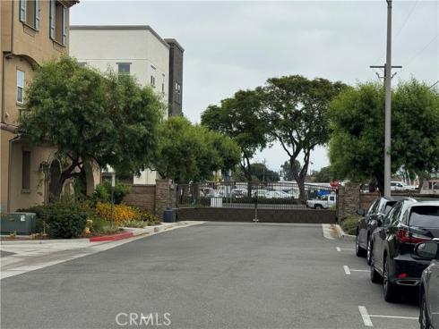 526 W Tribella   Court, Santa Ana, CA