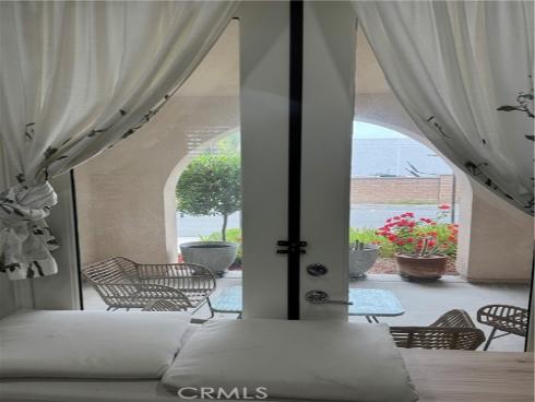 526 W Tribella   Court, Santa Ana, CA