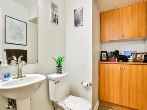 253 E Jeanette Lane, Santa Ana, CA