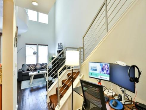 253 E Jeanette Lane, Santa Ana, CA