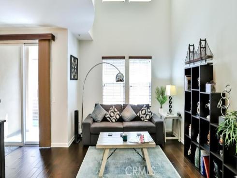 253 E Jeanette Lane, Santa Ana, CA