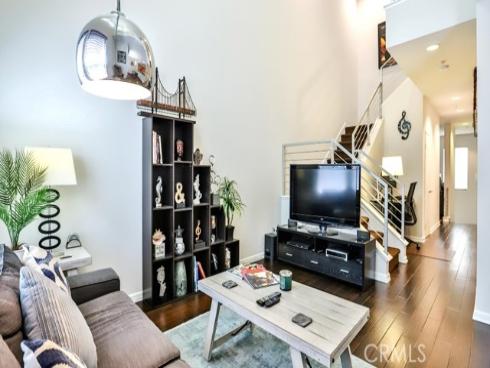 253 E Jeanette Lane, Santa Ana, CA