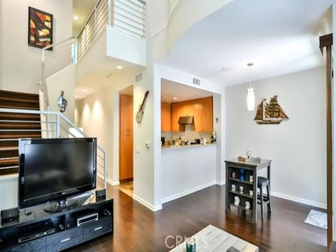 253 E Jeanette Lane, Santa Ana, CA