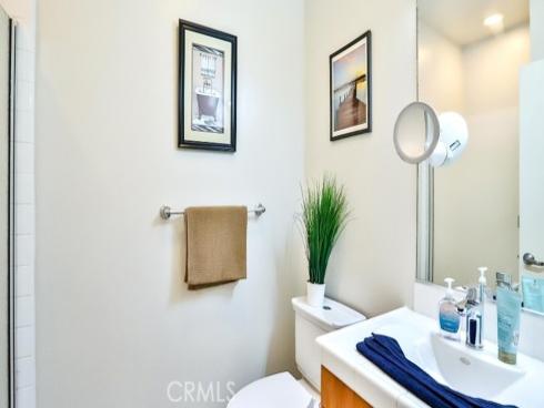 253 E Jeanette Lane, Santa Ana, CA