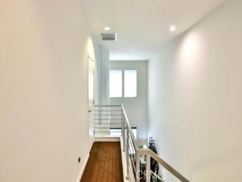 253 E Jeanette Lane, Santa Ana, CA