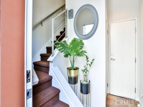 253 E Jeanette Lane, Santa Ana, CA