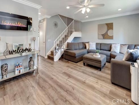 370  Carriage  B  Drive, Santa Ana, CA