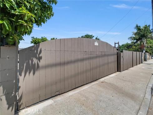 2513 W Occidental   Street, Santa Ana, CA