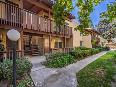 1040 W Macarthur  35  Boulevard, Santa Ana, CA