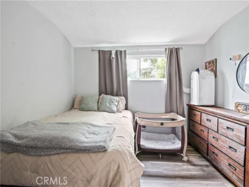 611 S Orange  10  Avenue, Santa Ana, CA