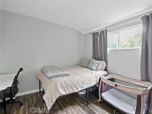 611 S Orange  10  Avenue, Santa Ana, CA