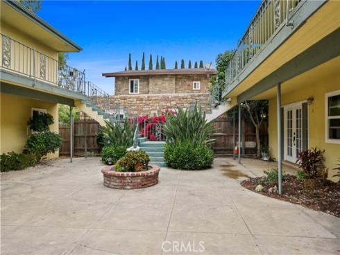 611 S Orange  10  Avenue, Santa Ana, CA