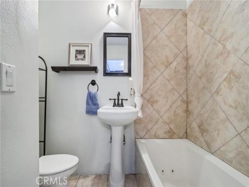 561 W Alton  39  Avenue, Santa Ana, CA