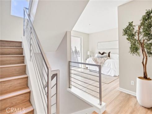 452 E Jeanette Lane, Santa Ana, CA