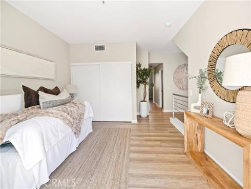 452 E Jeanette Lane, Santa Ana, CA