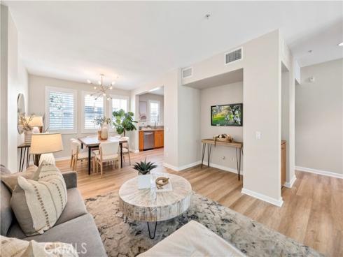 452 E Jeanette Lane, Santa Ana, CA