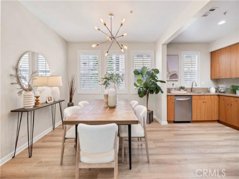 452 E Jeanette Lane, Santa Ana, CA