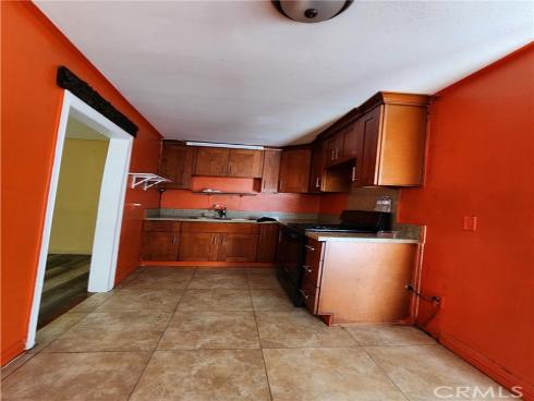 529  S Flower  , Santa Ana, CA