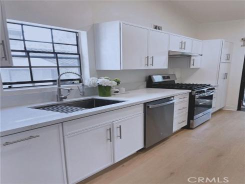 2510 W Macarthur B Boulevard, Santa Ana, CA