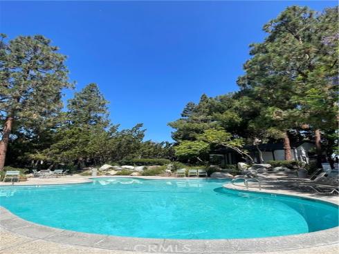 2510 W Macarthur B Boulevard, Santa Ana, CA