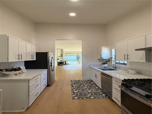 2510 W Macarthur B Boulevard, Santa Ana, CA