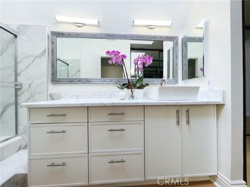 2510 W Macarthur B Boulevard, Santa Ana, CA