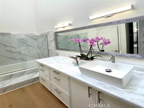 2510 W Macarthur B Boulevard, Santa Ana, CA