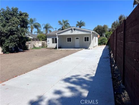 1727  Santa Ana   Boulevard, Santa Ana, CA