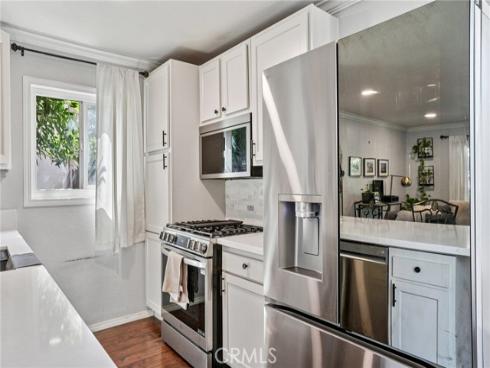 1062  Cabrillo Park  B  Drive, Santa Ana, CA