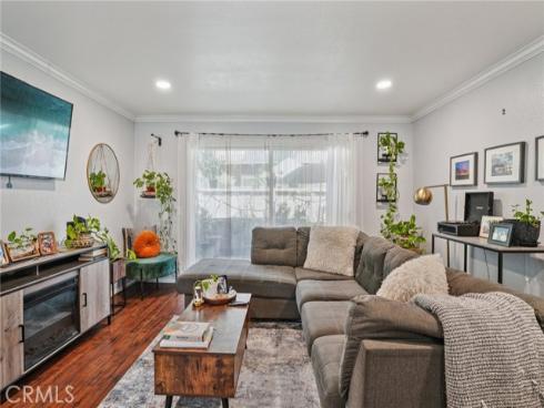 1062  Cabrillo Park  B  Drive, Santa Ana, CA