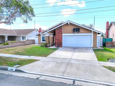 2318  W Moore Ave  , Santa Ana, CA