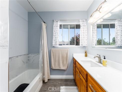 1107 W Memory  17A  Lane, Santa Ana, CA