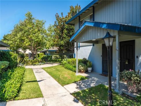 1107 W Memory  17A  Lane, Santa Ana, CA