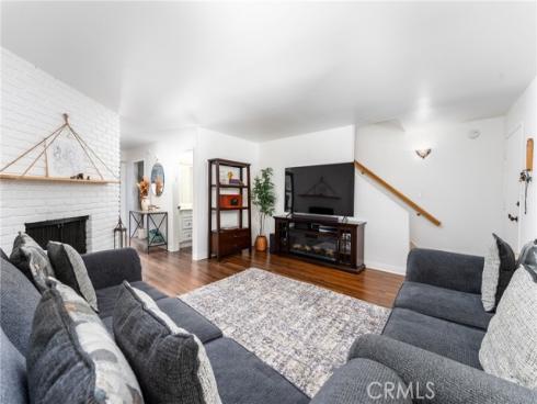 1107 W Memory  17A  Lane, Santa Ana, CA